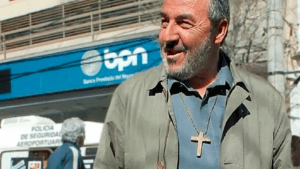 El papa Franciso aprobó las bendiciones a parejas gay: “Hace bien reparar tanta discriminación”