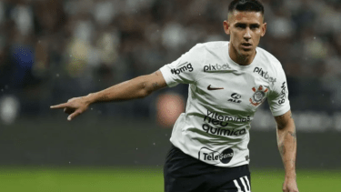 El volante paraguayo cortó su vínculo con Corinthians y podría acercarse a Boca. Archivo. 