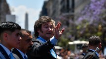 Imagen de Milei sacó su primer su primer DNU para reducir la cantidad de ministerios
