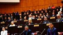 Imagen de Por leyes de Rolando Figueroa, la Legislatura de Neuquén extenderá sus sesiones