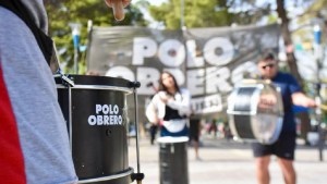 Levantaron el corte en centro de Neuquén: organizaciones liberaron el tránsito y esperan los pagos