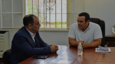 Daniel Jara, ministro de Seguridad de Río Negro junto a Enrique Rossi, intendente de Cinco Saltos. 