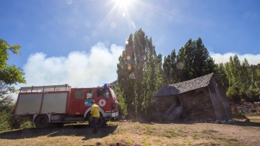 Son unos 200 los combatientes que luchan contra las llamas en Chubut. 