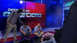 Máxima tensión en Ecuador: ataque en un canal de TV, saqueos e ingreso a una universidad