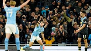 Video | ¡Así se festeja un cumpleaños, Julián!: dos goles para el City en el 3-1 sobre Burnley