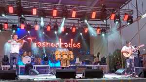 Arrancó la Fiesta Nacional de la Pera en Allen y se extiende hasta el domingo