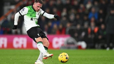 Alexis Mac Allister disputó su segundo partido consecutivo como titular en Liverpool.