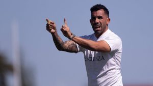 Tevez y una nueva polémica contra Dóvalo: carta documento y «dónde te mando el sobre»
