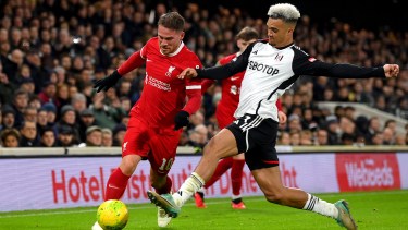Alexis Mac Allister fue titular en el Liverpool que avanzó a la final de la Copa de la Liga inglesa.