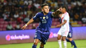 Con un gol de Almada de penal y otro de Gondou, Argentina venció a Perú por el Preolímpico