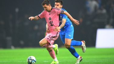 Messi metió un gol de penal contra Al Hilal.