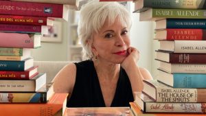 Isabel Allende publicará «Perla, la súper perrita», su primer libro infantil
