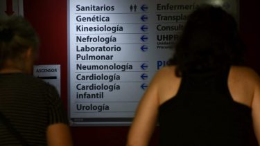 Con la ley, el gobierno podrá contratar directamente, sin realizar licitaciones por un año. Foto: Matías Subat.