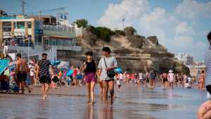 Se viene un sábado de 28°en Las Grutas: ¿vuelven días para disfrutar de un &#8216;veranito&#8217;?