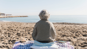 Tres maneras de cuidar la salud mental a medida que envejecemos