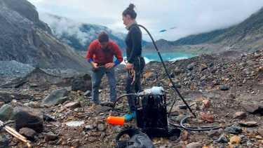 Campaña de monitoreo del glaciar Alerce en abril y octubre del 2023. Foto: gentileza