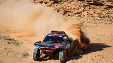 Con un gran tabajo, Stephane se quedó con el parcial en el desierto árabe. (Dakar.com)
