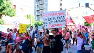 Realizarán un festival cultural en Regina contra la Ley Ómnibus y el DNU de Milei