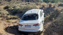 Imagen de Accidente en el Oeste de Neuquén: volcó con su hija y fueron trasladadas al hospital