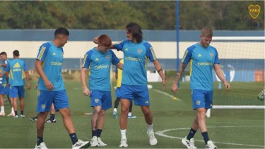 Con caras nuevas, arrancó la era de Diego Martínez en Boca: así fue el primer entrenamiento