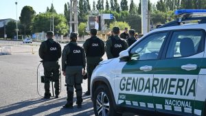 Se levantó el corte de ATE en el puente Neuquén &#8211; Cipolletti y ya se retiró Gendarmería
