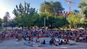 Cacerolazo Nacional: la cultura de la Patagonia rechaza el DNU y la Ley Ómnibus