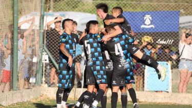 Rincón jugará la final por el ascenso al Federal A (Foto: Fabián Ceballos)