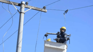 Edersa solicitó un aumento en la tarifa eléctrica con un impacto en la factura del 18% promedio