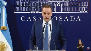 Adorni, vocero presidencial de Milei, dejó definiciones sobre FMI, universidades y Potenciar Trabajo