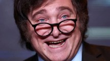 Imagen de Milei cayó en el engaño de una cuenta fake y le contestó a un falso Kicillof