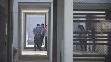 Investigan la muerte de un joven en Roca: «No hay signos de violencia»
