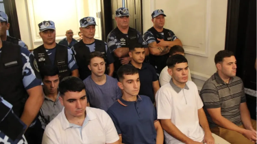 Crimen de Fernando Báez Sosa: entre la limpieza y el ajedrez, así es el día a día de los rugbiers
