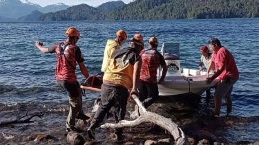 El rescate fue en la zona de lago Espejo Grande, en Villa La Angostura. Foto: Gentileza Facebook BRZA Villa La Angostura.  