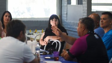 La ministra de Educación visitó Plaza Huincul para inaugurar el Plan Verano (Foto: prensa )