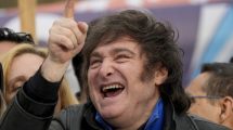 Imagen de El posteo de Milei sobre el debate por la Ley Ómnibus que generó polémica: «¿Mensaje subliminal?»