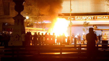El Gobierno de la Ciudad presenta denuncia penal por los destrozos en las inmediaciones del Congreso tras la votación en general de la Ley Ómnibus.