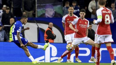 Galeno le dio la victoria al Porto en la última jugada del partido sobre Arsenal. (AP Photo/Luis Vieira)