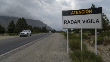 Los radares de Río Negro están en diversas rutas nacionales y también hay municipios autorizados, como Bariloche. Foto: Marcelo Martinez