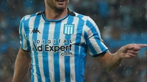 Racing recibe al líder Godoy Cruz en busca de la punta: formaciones, hora y TV