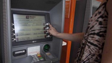 Jubilados y pensionados cobrarán la mínima con una actualización.-