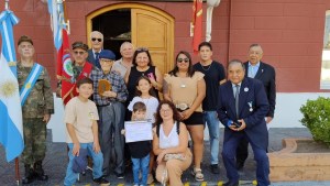 Condecoraron a Lolo, un vecino cipoleño de 102 años, por ser el marinero más antiguo