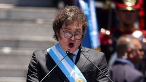Cómo será la apertura de sesiones de Milei: un atril de madera y una Asamblea Legislativa en «prime time»