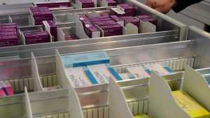 Aumentos en la industria farmacéutica: cuál es el impacto en los más jóvenes y jubilados