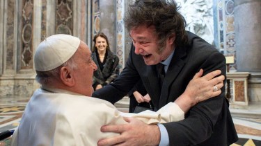 Cómo fue el diálogo privado entre el papa Francisco y Milei en el Vaticano
