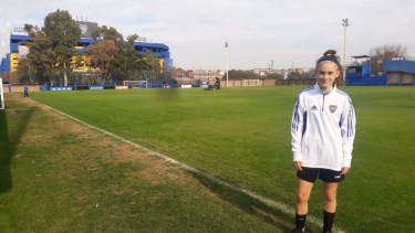 Albertina Sandoval, la jugadora de Río Colorado que gambeteó dificultades y fichó en Boca
