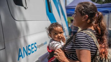 El programa Acompañar puede solicitarse en ANSES.-