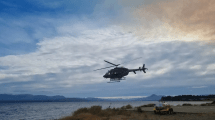 Imagen de Bariloche bajo humo: cuadrillas llegan por vía acuática al incendio de parque Nahuel Huapi