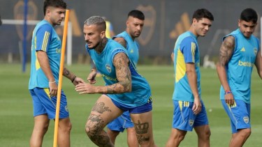 Benedetto se retiró del entrenamiento en Ezeiza por una molestia física.