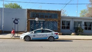 Alerta por peleas de adolescentes organizadas en redes sociales de Cinco Saltos: Policía reforzó controles