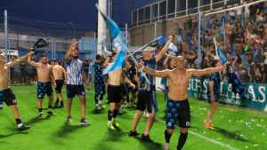 El ascenso de Deportivo Rincón en fotos: una tarde histórica en Río Cuarto